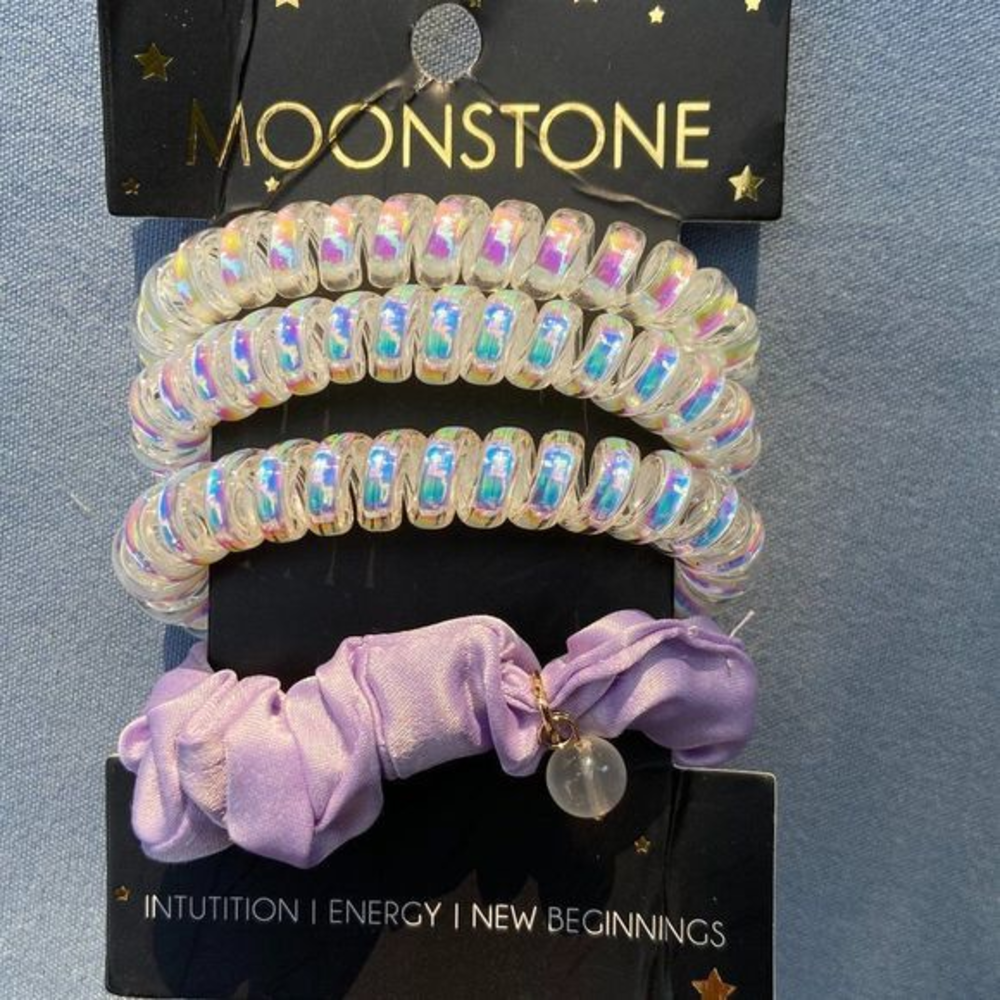 ⭐️4 for 25⭐️ NWT‎ MOONSTONE Scunchie Set (4pk)